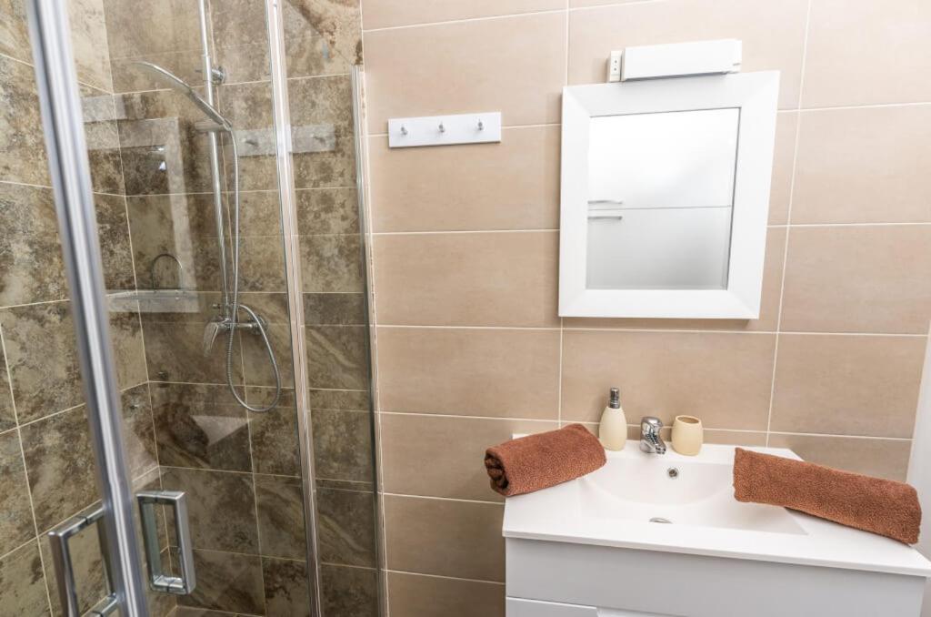 Apartments Sunrise Banovci Εξωτερικό φωτογραφία
